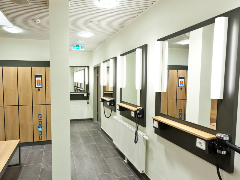 Changing-rooms-smartlockers-image-01